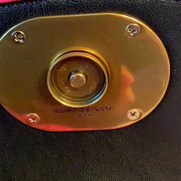 Kurt Geiger Fuchsia Chelsea Saddle Bag NWT - Picture 8 of 10